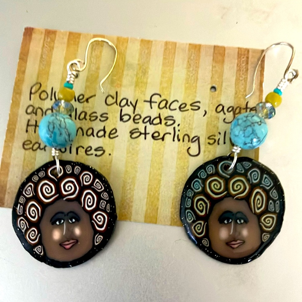 One of a kind rare earrings! Beautiful design